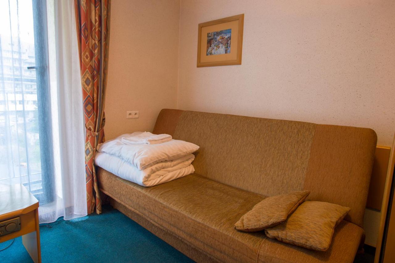 Farys - centrum Krynicy na wzgórzu wśród ciszy ze wspaniałymi tarasami widokowymi, sauna, jacuzii, siłowna, prywatny parking Krynica-Zdrój Exterior foto