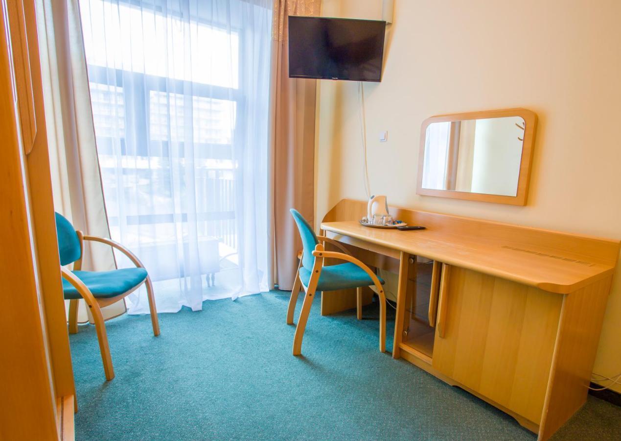 Farys - centrum Krynicy na wzgórzu wśród ciszy ze wspaniałymi tarasami widokowymi, sauna, jacuzii, siłowna, prywatny parking Krynica-Zdrój Exterior foto